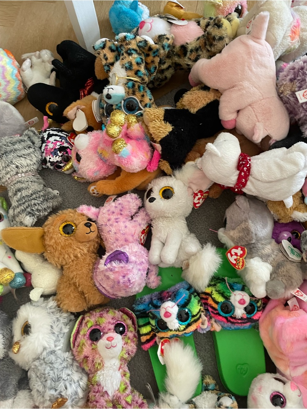 Ty Multicolor Beanie Plush Assortment - Pink, White, Brown, Purple, Green